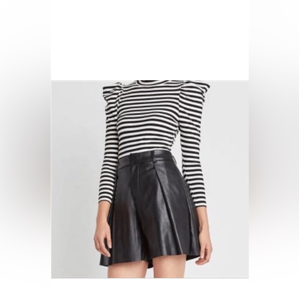 Choosy women’s Black Faux Leather Shorts size 2
